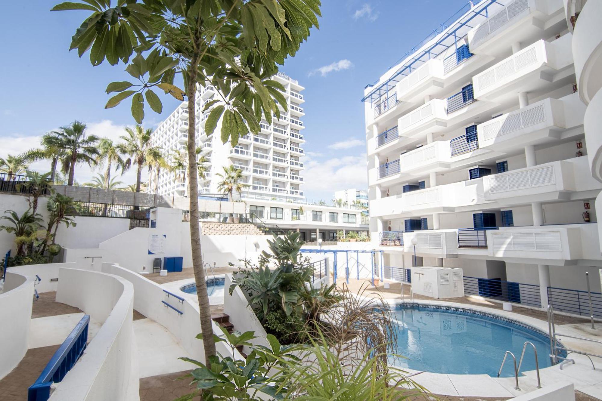 Apartment Escape With Pool And Parking *